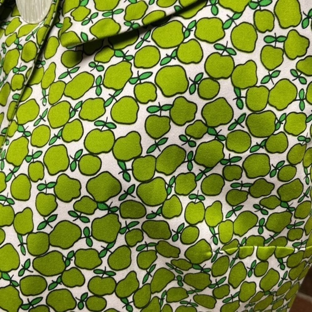 Jennifer Reale Design Apple‎ Pattern Jacket - Picture 3 of 11
